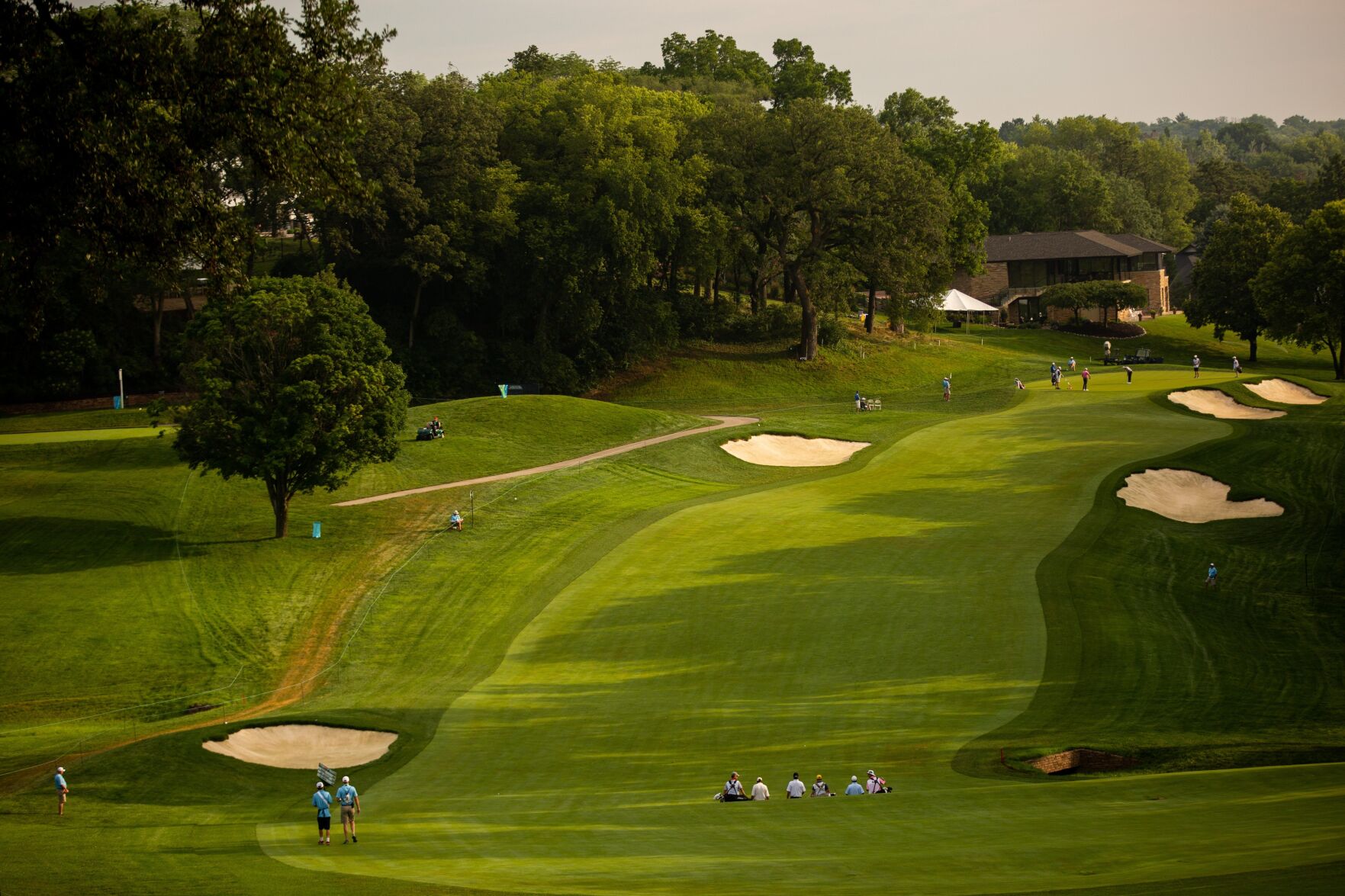 070921-owh-spo-senioropen-ar28